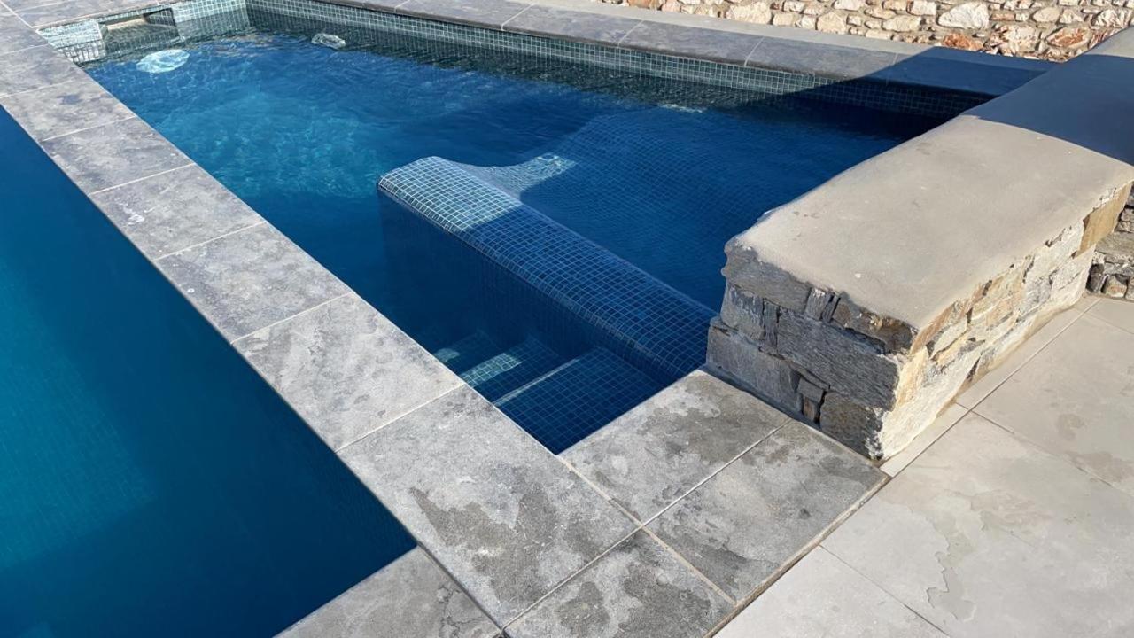 Paros-Memories-Neubau-Villen, Sportpool Aspro Chorio Exteriör bild