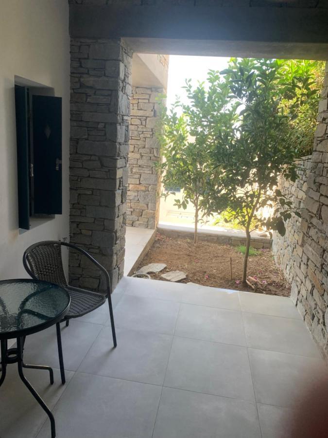 Paros-Memories-Neubau-Villen, Sportpool Aspro Chorio Exteriör bild
