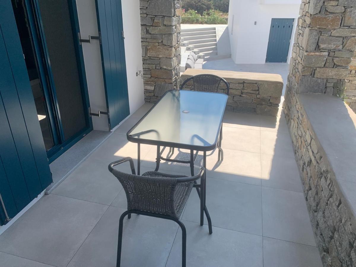Paros-Memories-Neubau-Villen, Sportpool Aspro Chorio Exteriör bild
